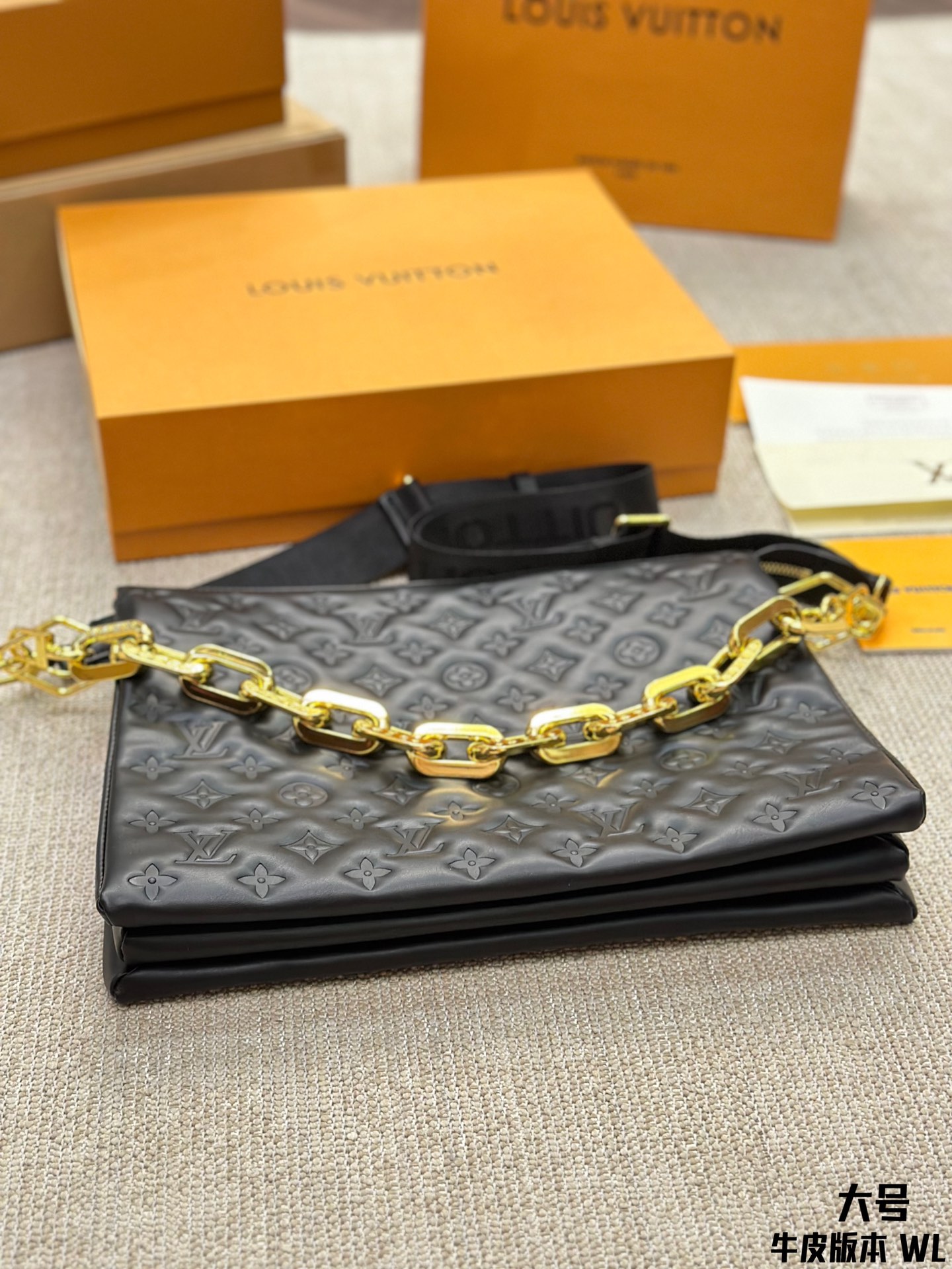 10A + quality LV Coussin MM M23057 DB022 34cm