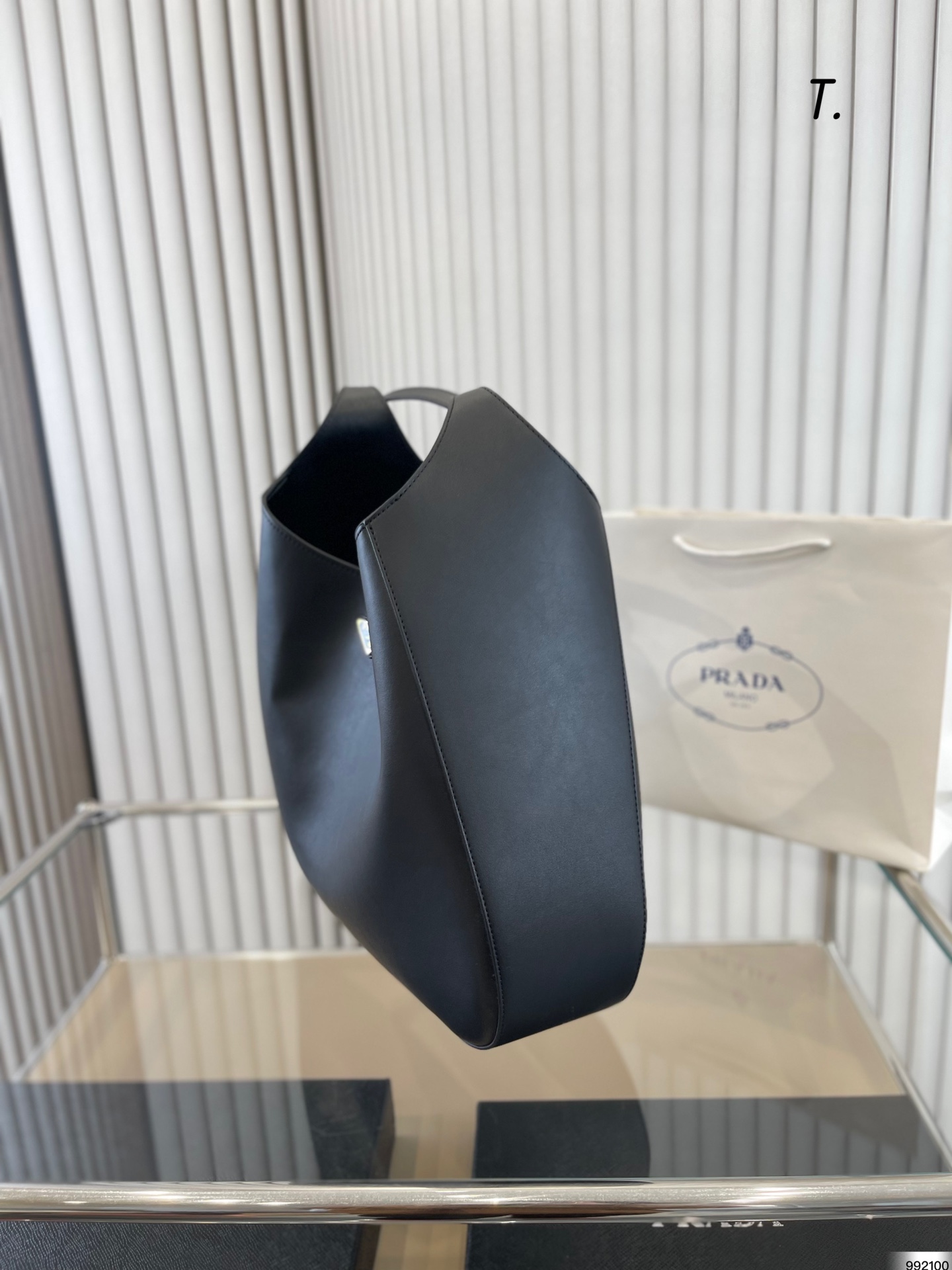 Prada Bucket Bag 11120