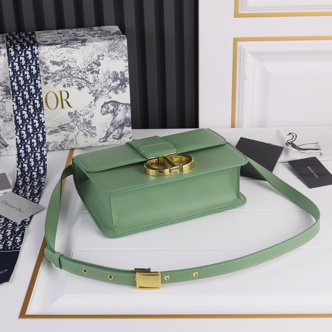 30 Montaigne Bag Green CD-1001 XB081 24cm