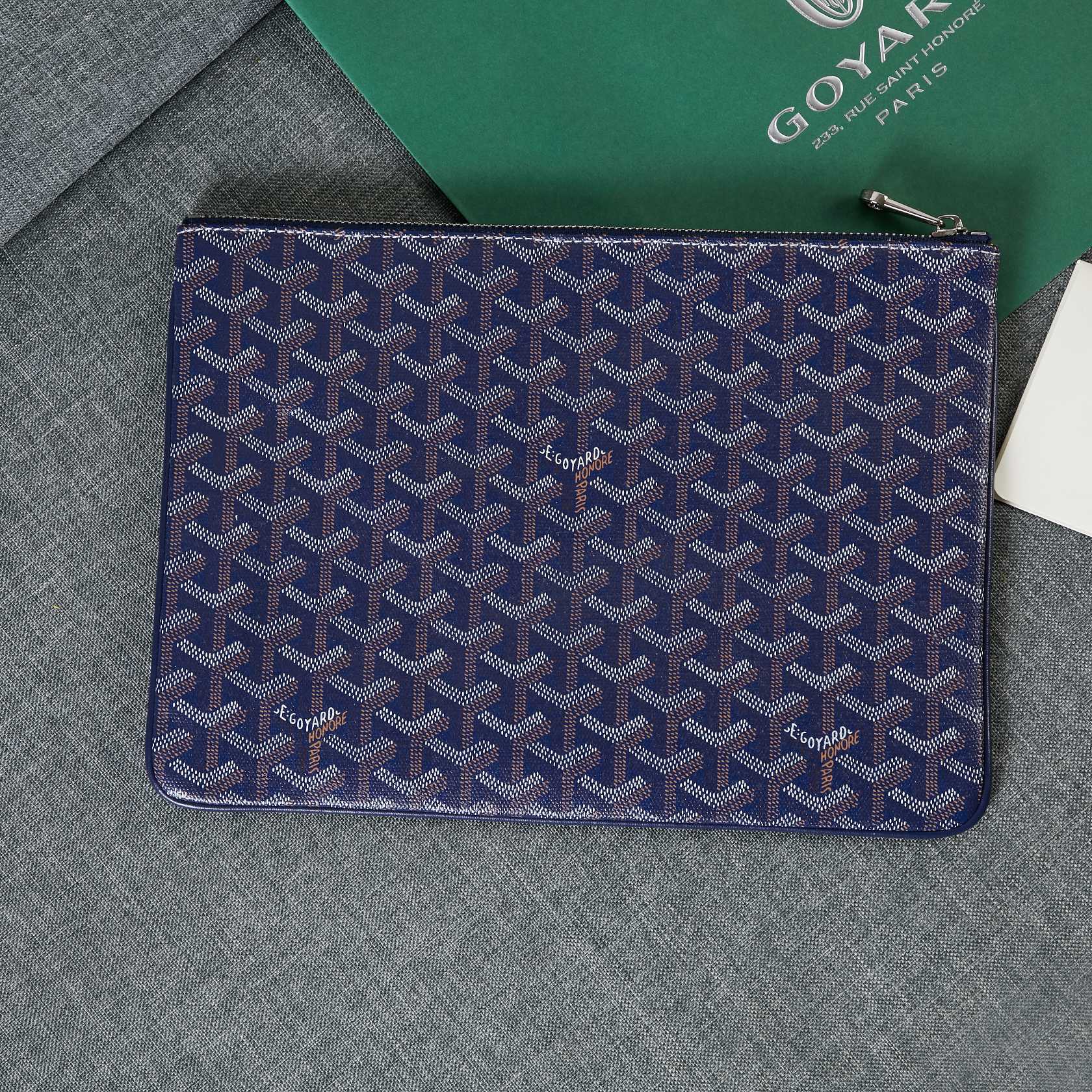 Goyard002LM0708  Large 40CM  Medium 30CM