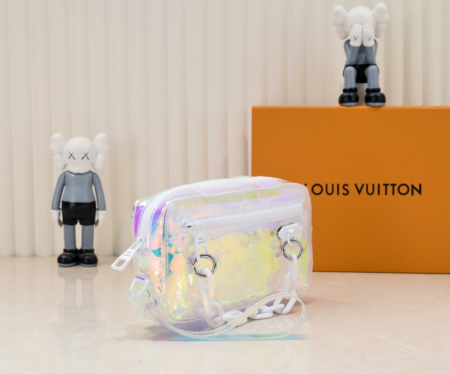 LV Shoulder Bag M44458 LM051 22cm