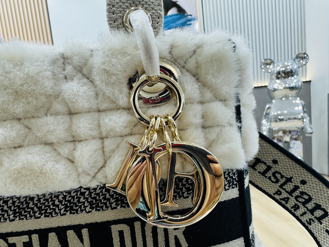 10A + top quality Dior Medium Lady D-Lite Bag 9920 DD003 24cm