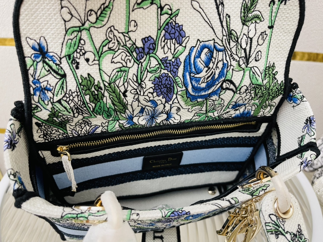 10A + top quality Dior Medium Lady D-Lite Bag 9920 DD003 24cm