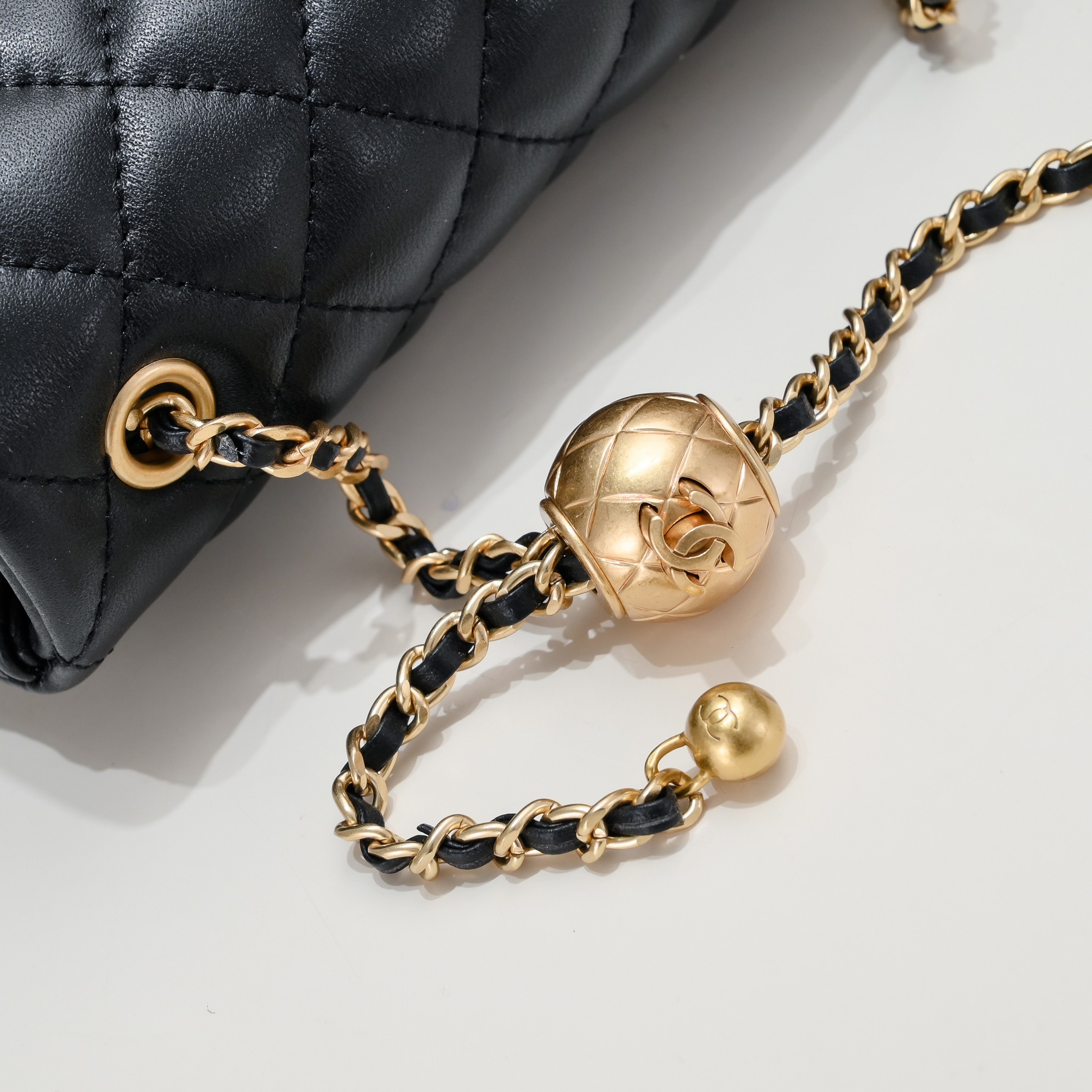 Chanel Cross Body Metal Ball Chain Shoulder Bag Handbag