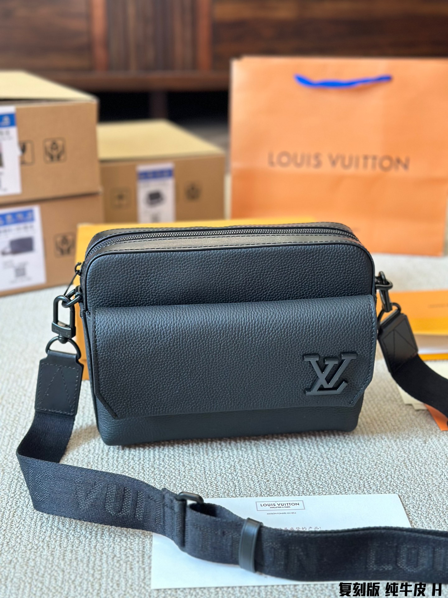 10A + quality LV Fastline Messenger Bag M22482 DB552 23.5cm