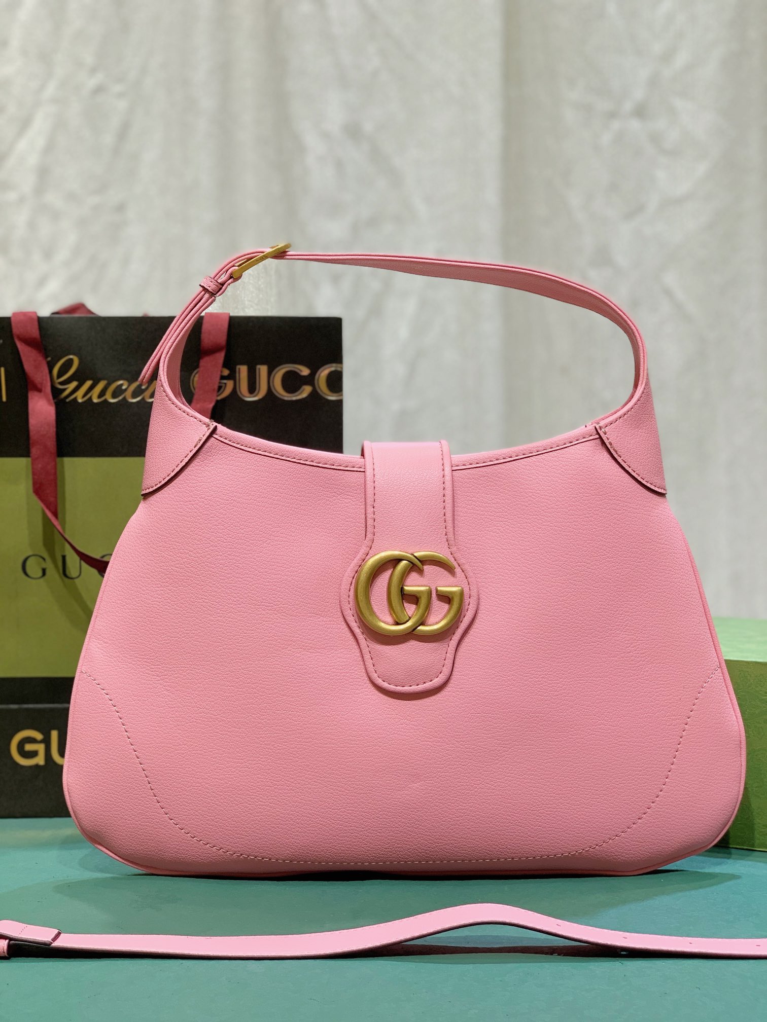 Gucci 726274 MQ 081 39cm