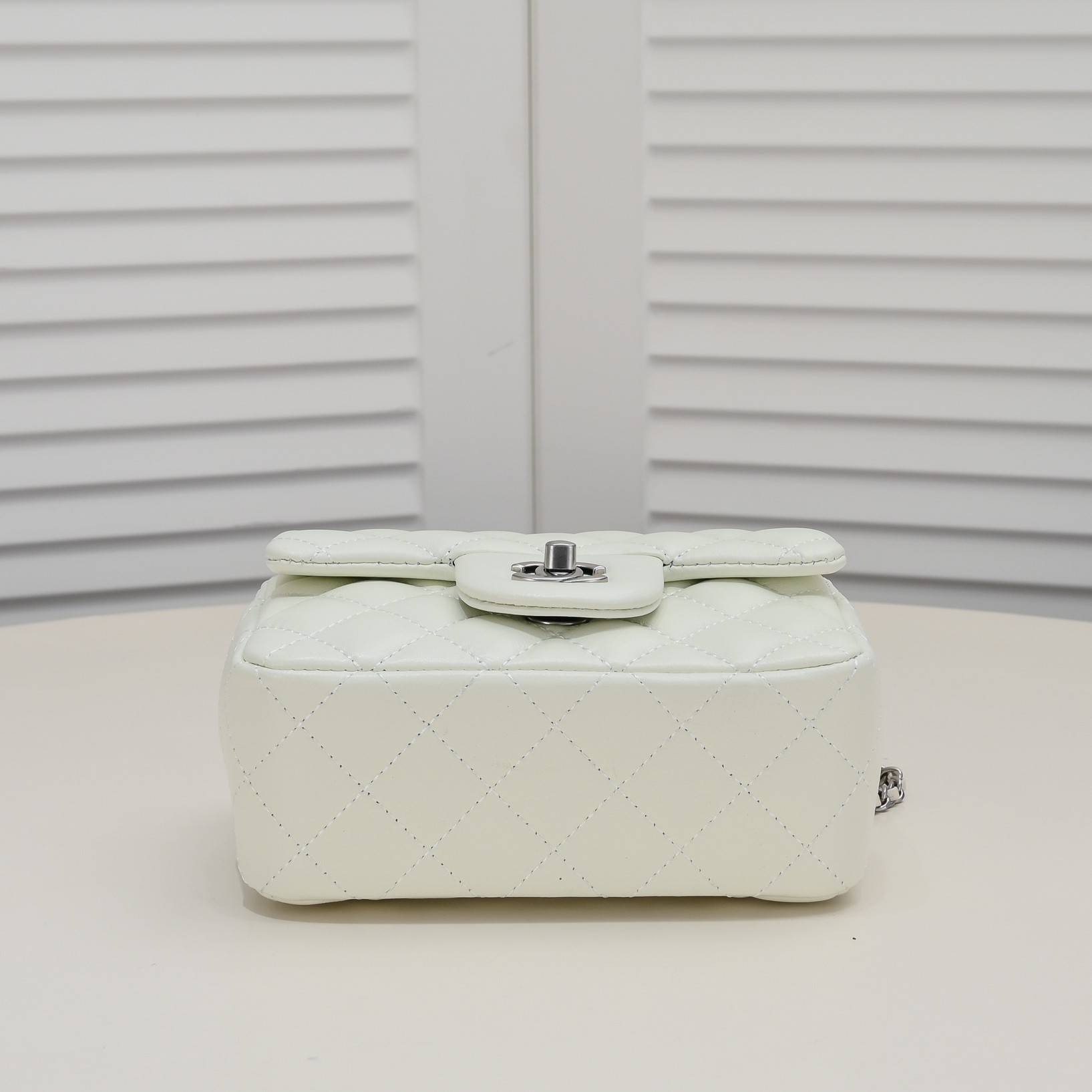 Chanel Cross Body Metal Ball Chain Shoulder Bag Handbag