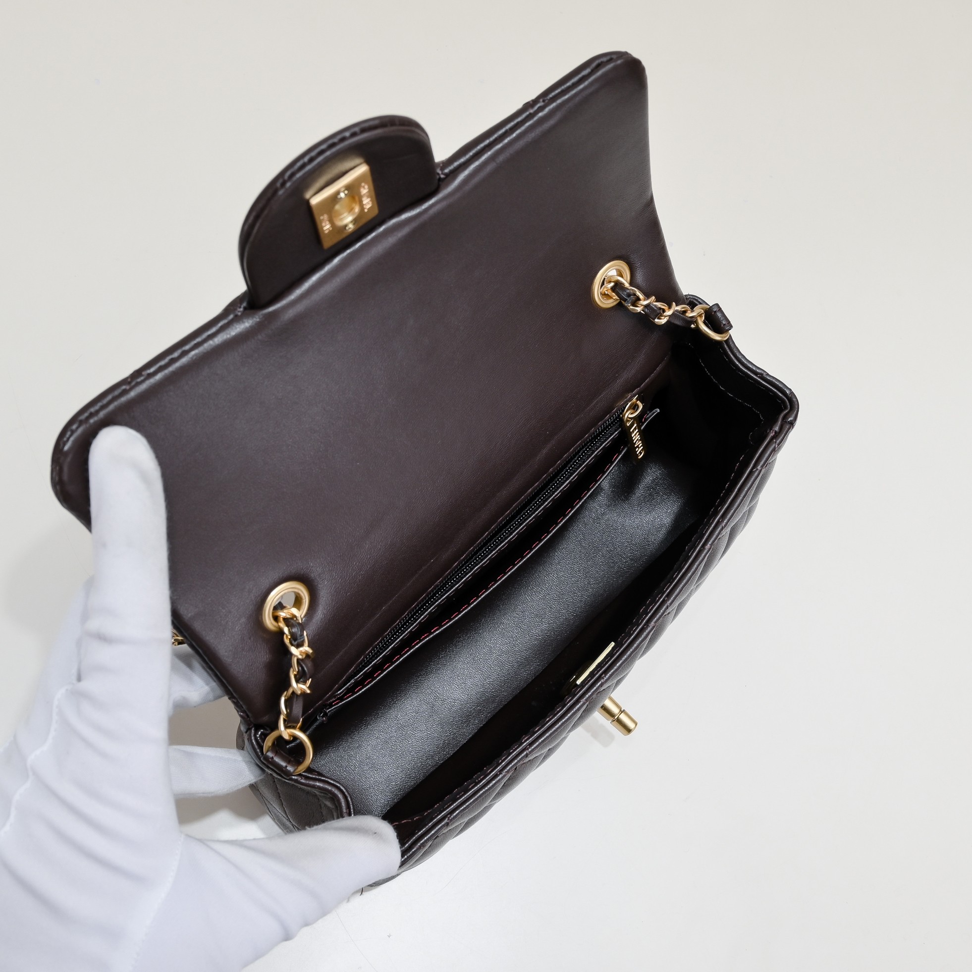 Chanel Cross Body Metal Ball Chain Shoulder Bag Handbag