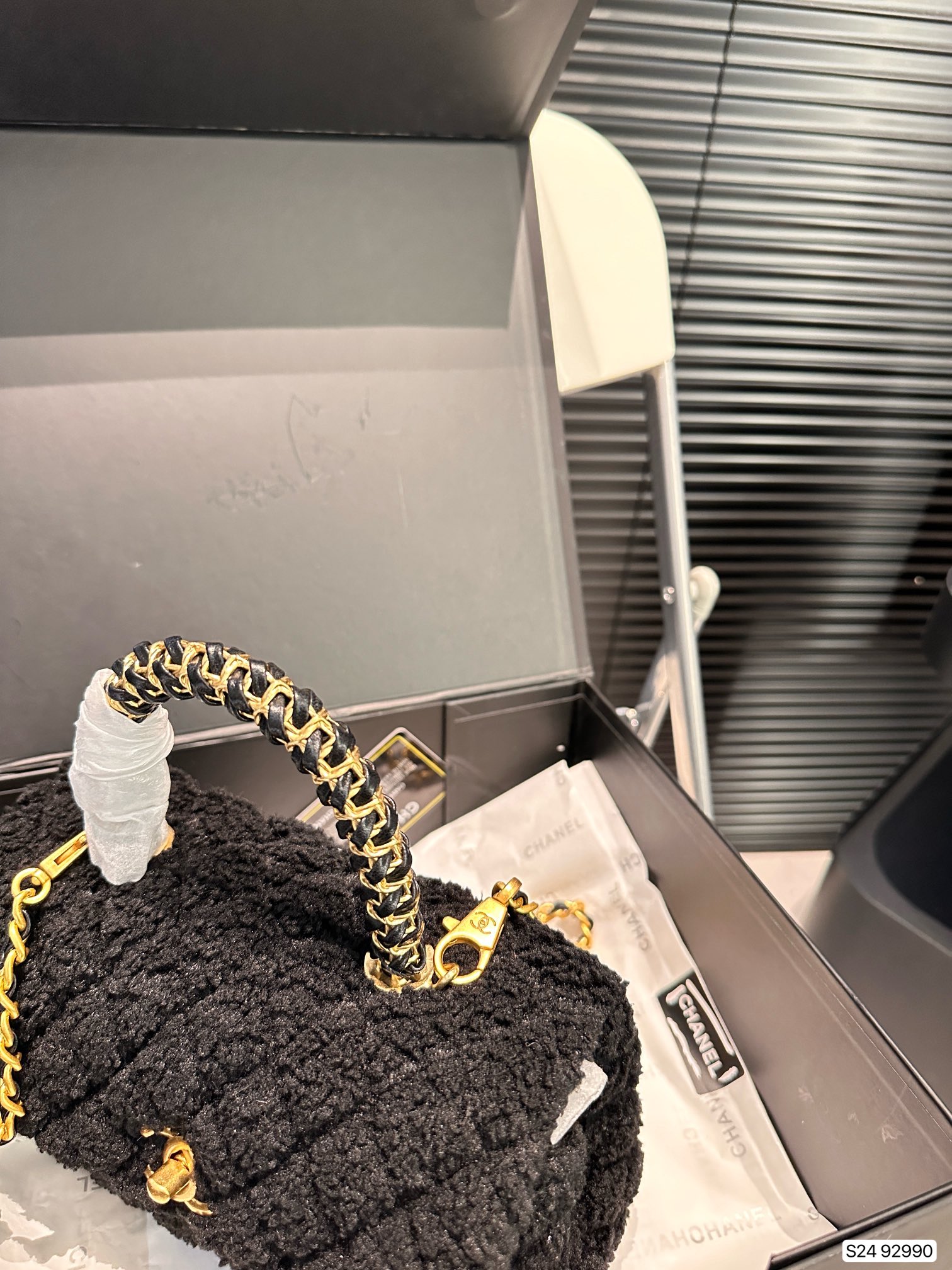 Chanel Handbag 92990 LLS581 23cm
