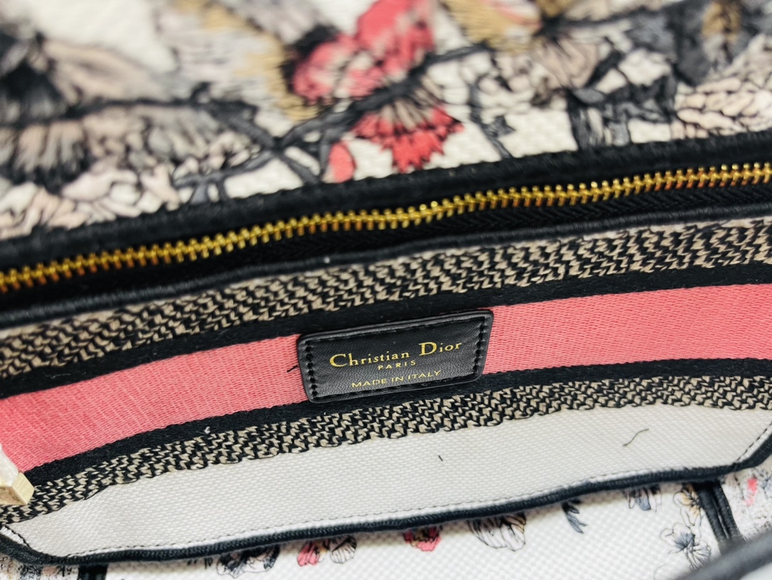 10A + top quality Dior Medium Lady D-Lite Bag 9920 DD003 24cm