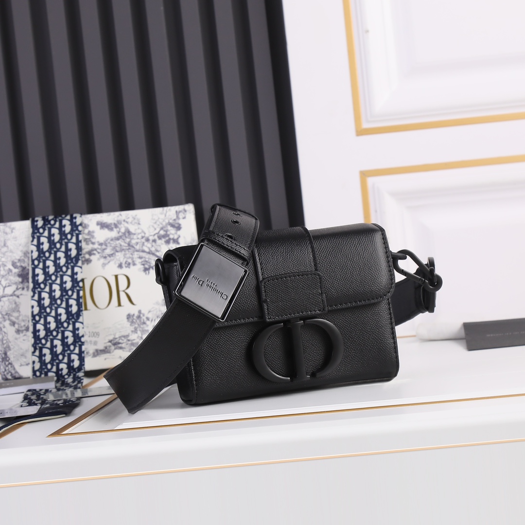 Dior 30 Montaigne Bag 1009 XB071 17.5cm