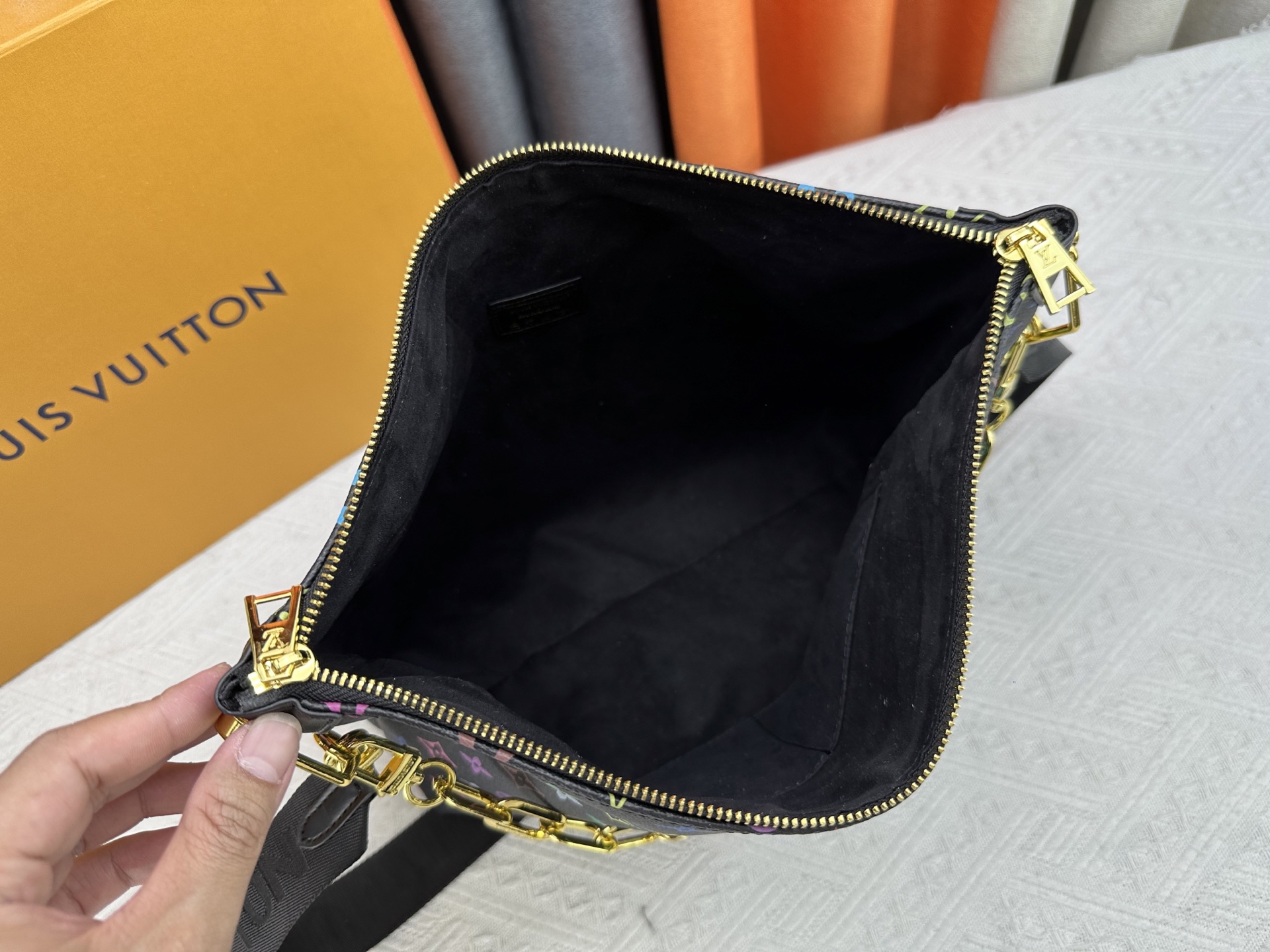 Louis Vuitton Coussin Handbag M12068 M12071