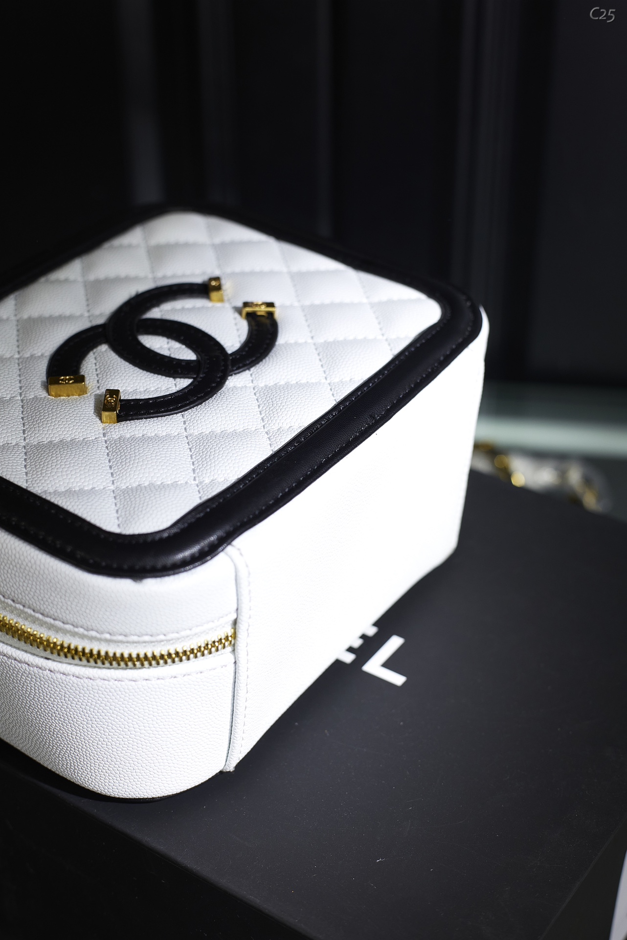 Chanel Case Bag 008 DB571 18cm
