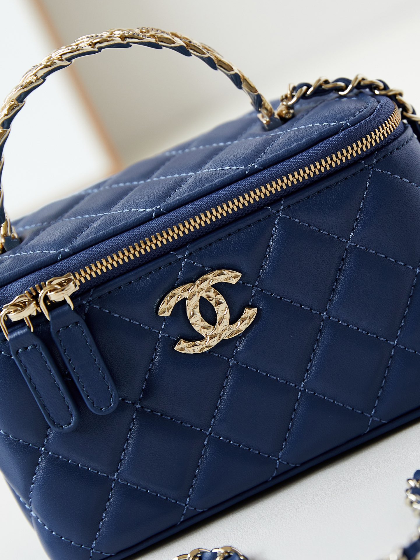 Chanel 10A Handbag Shoulder Bag Top Mirror Quality Version chanel AP5152