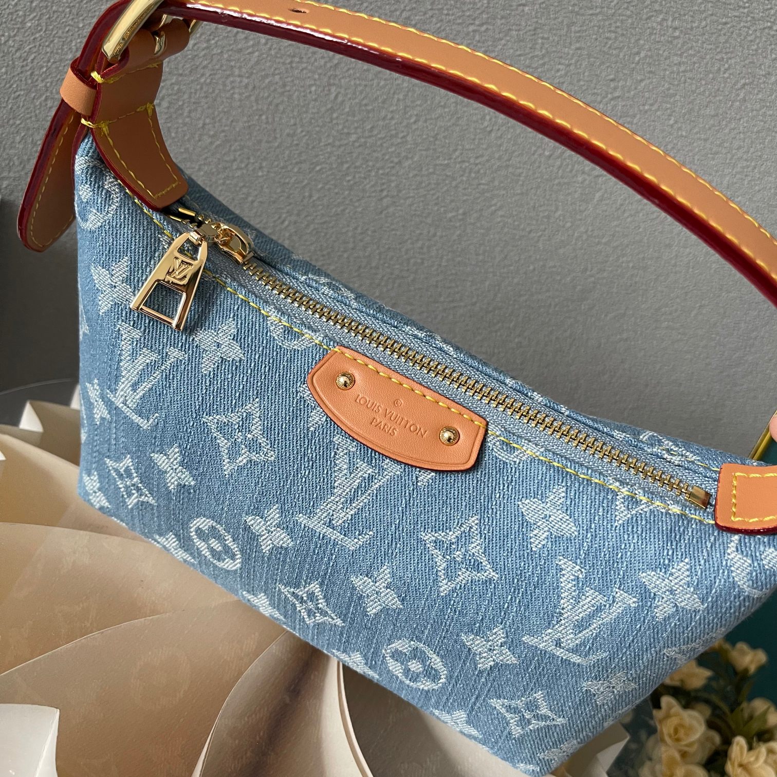 LV Hills Pochette Bag M82949 LM021 20.5cm