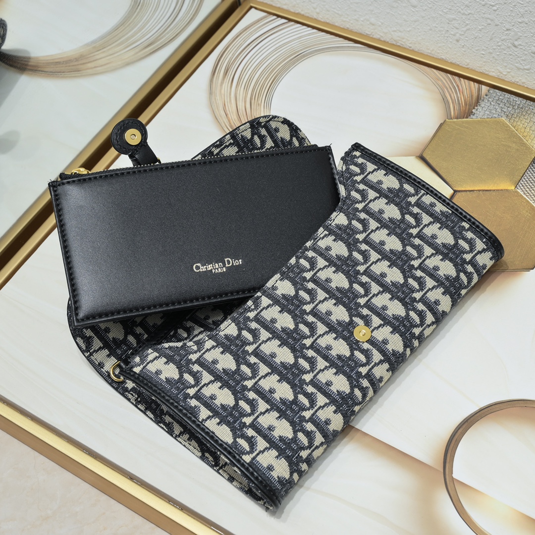 Dior Bobby East-West Bag 7705 XB061 21.5cm