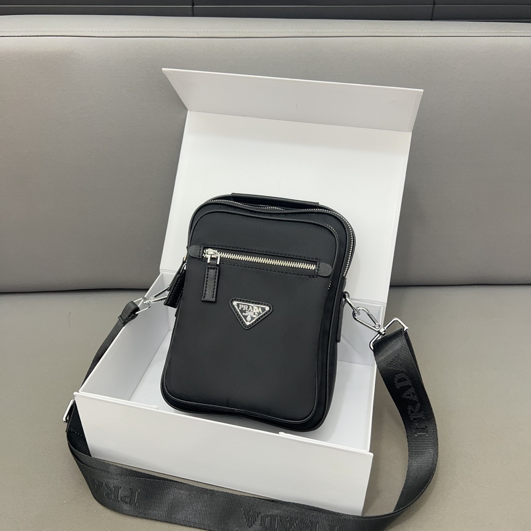 Prada Shoulder Bag 011 DB541 21cm