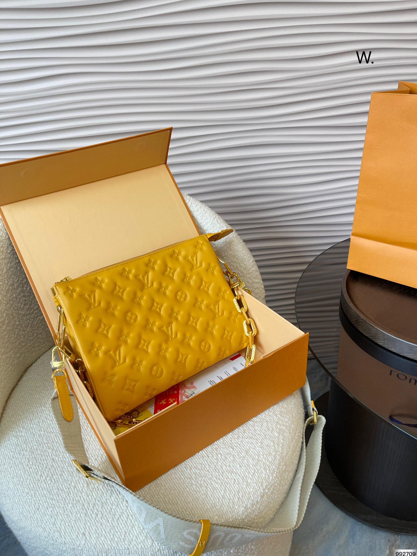 10A + quality LV Coussin PM M57793 DB081 27cm