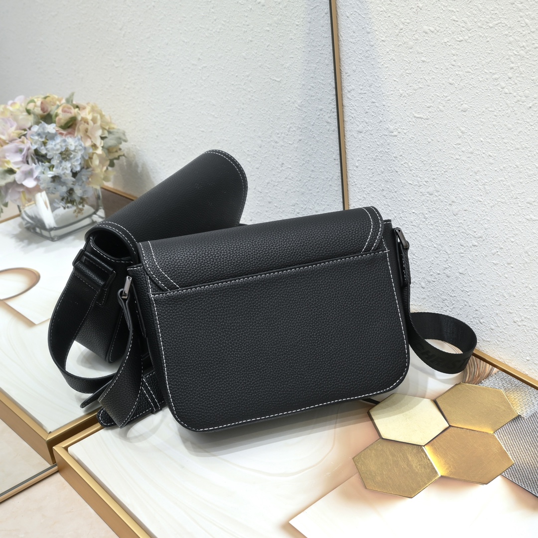 Dior Mini Saddle Bag With Strap 9911 XB032 23cm