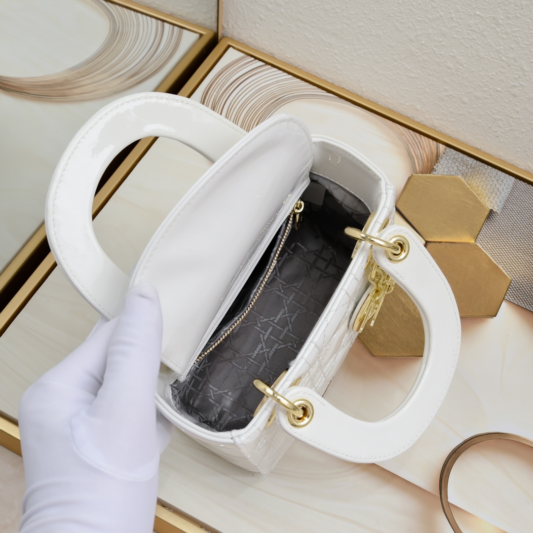 Mini Lady Dior Bag White patent leather CD2025 XB071 17cm