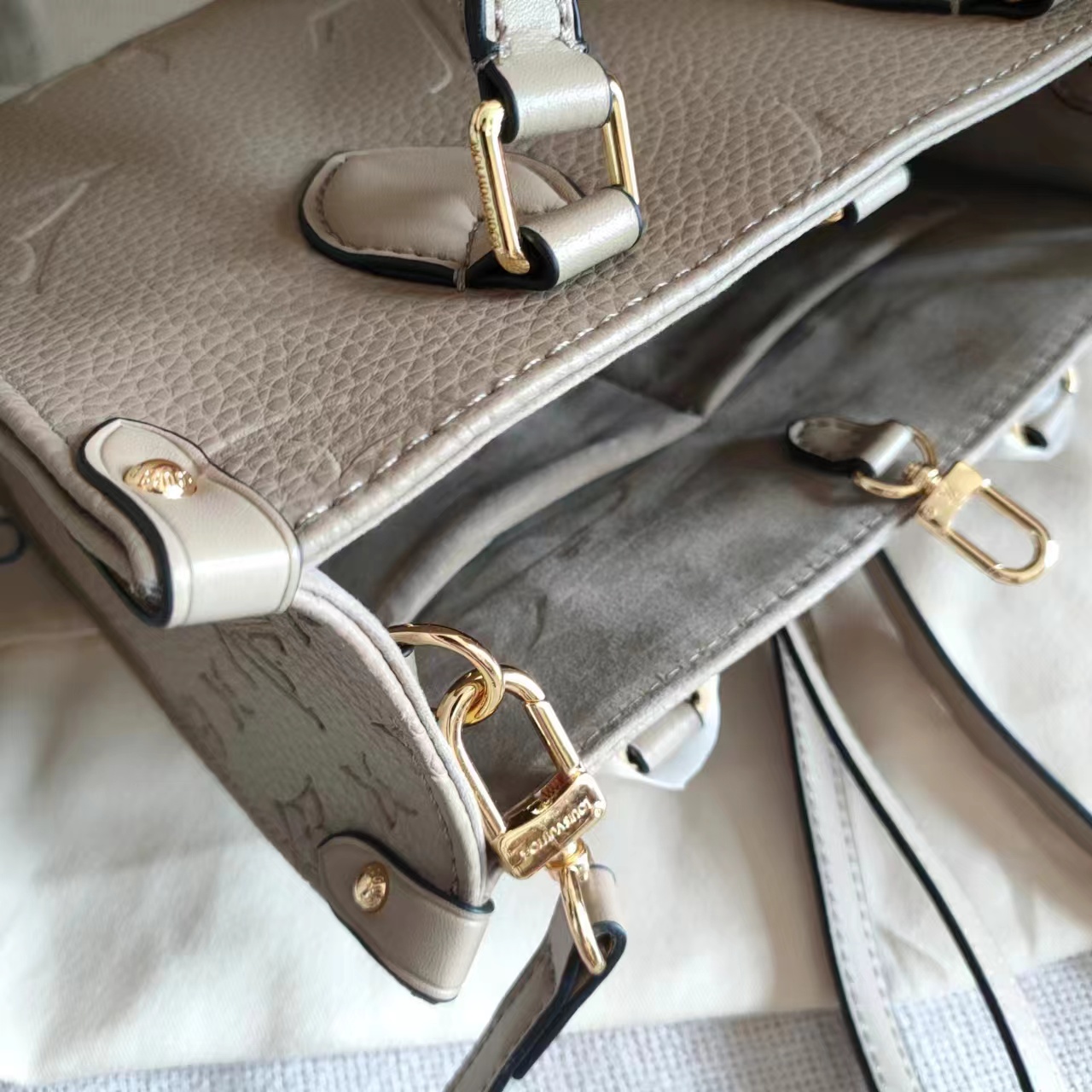 LV Onthego M44933 LM061071081 25-41cm