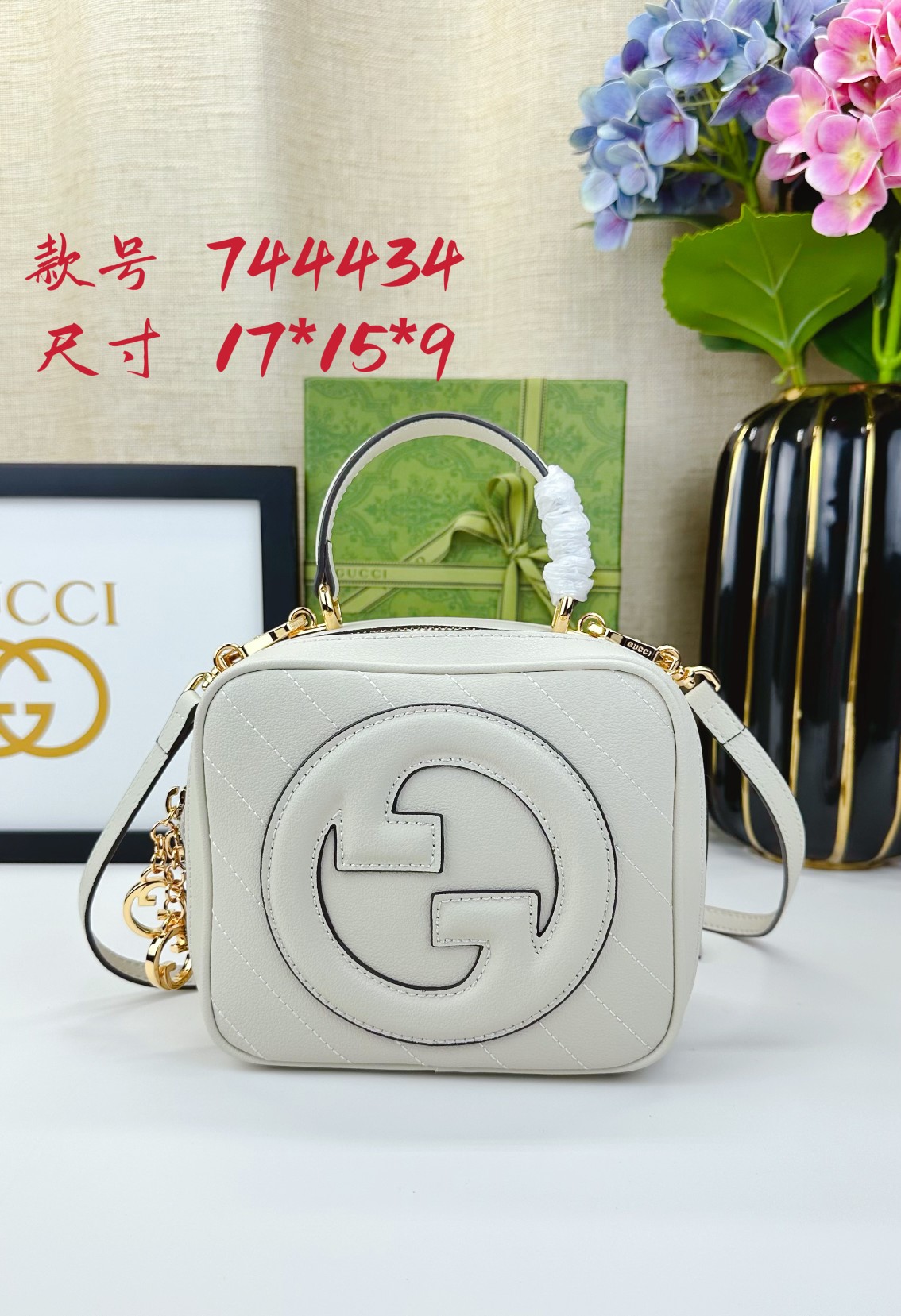 Gucci Blondie Handbag 744434 BM061 17cm