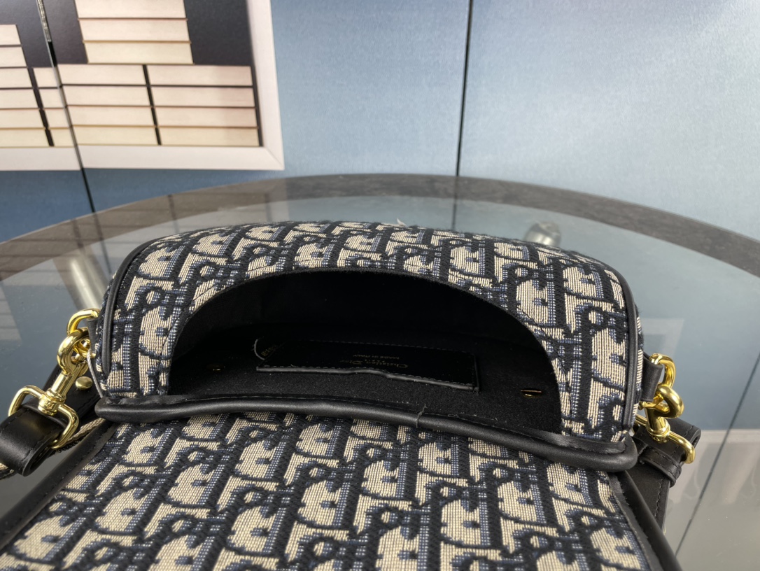 Large Dior Bobby Bag 9317 LM012 23cm