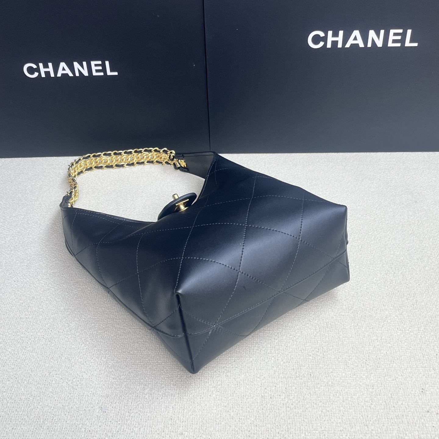 Chanel hobo Armpit Bag Hippie bag 9126