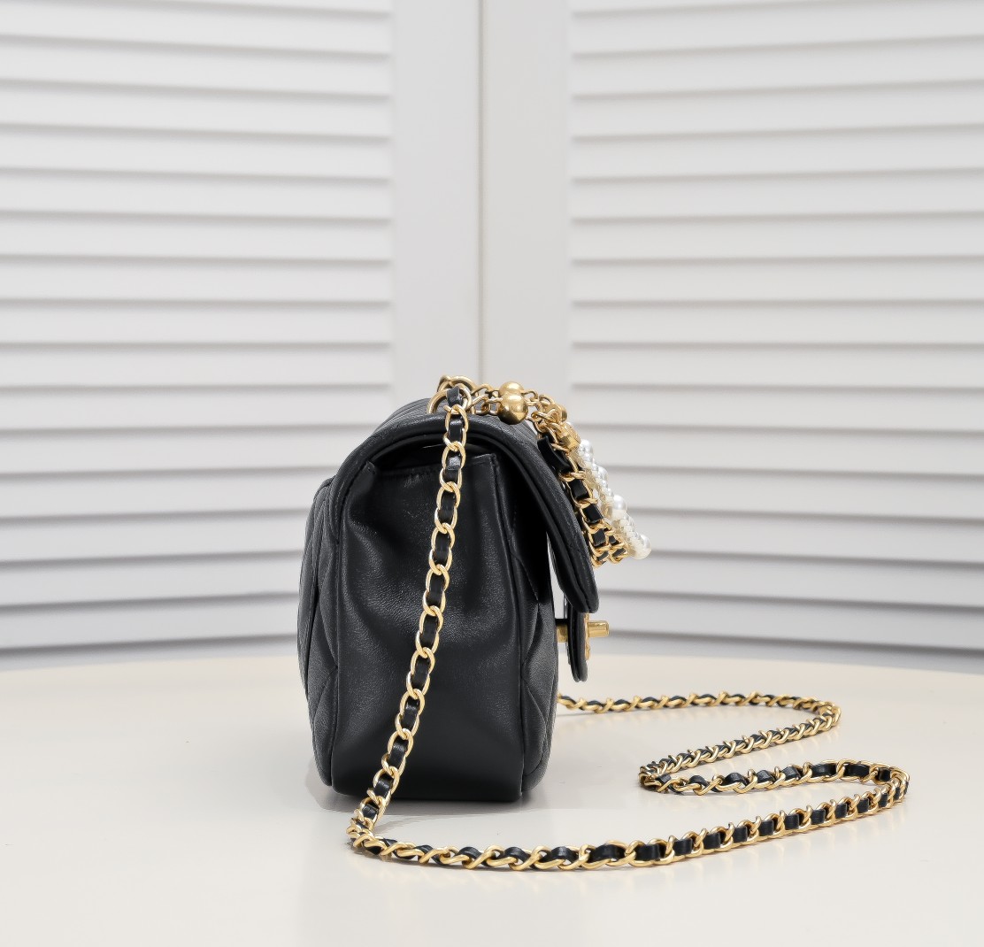 Chanel 24P Pearl Chain Shoulder Bag Handbag