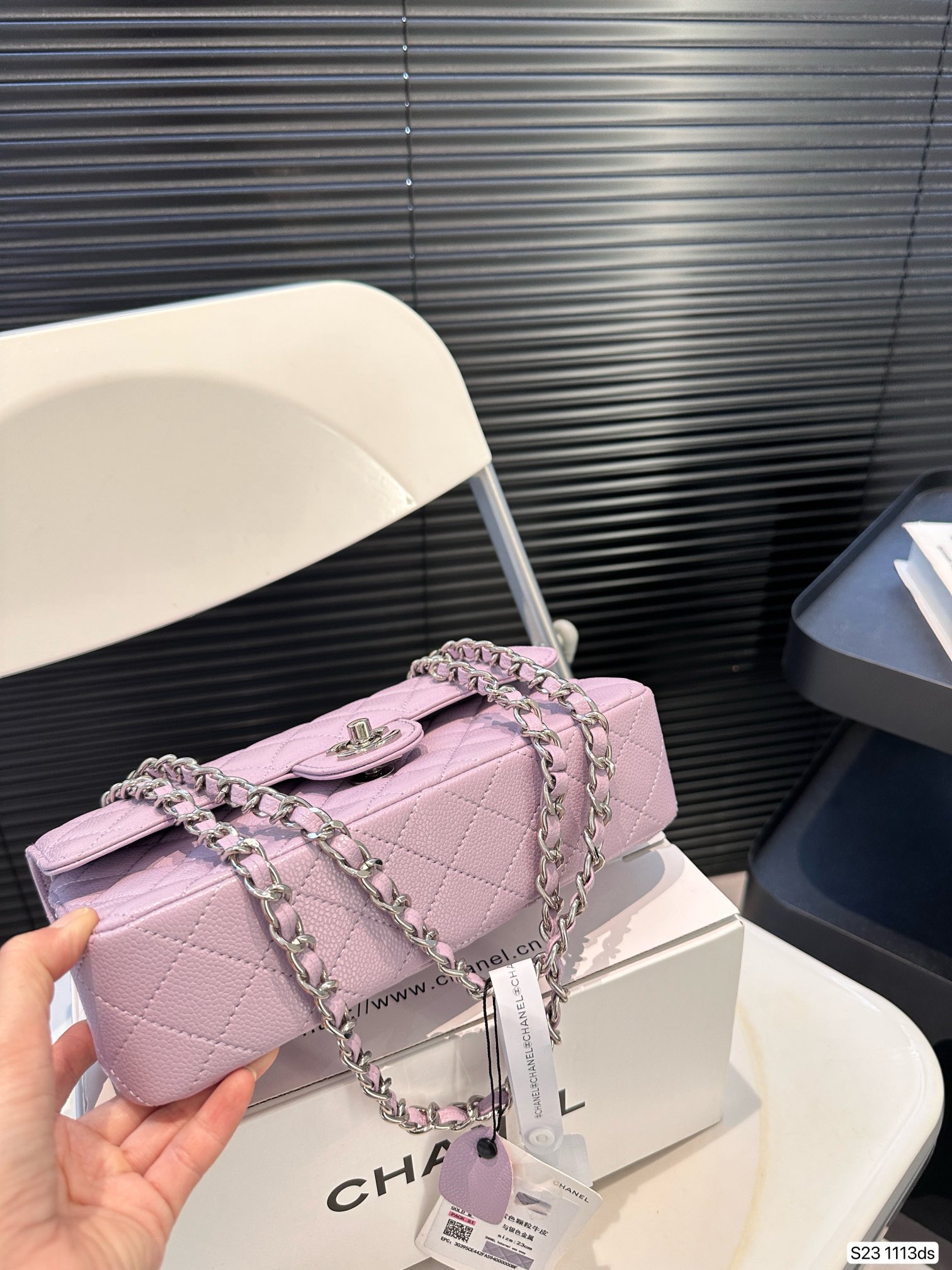 Chanel Classic Flap Bag Caviar 1113 LLS081 23cm