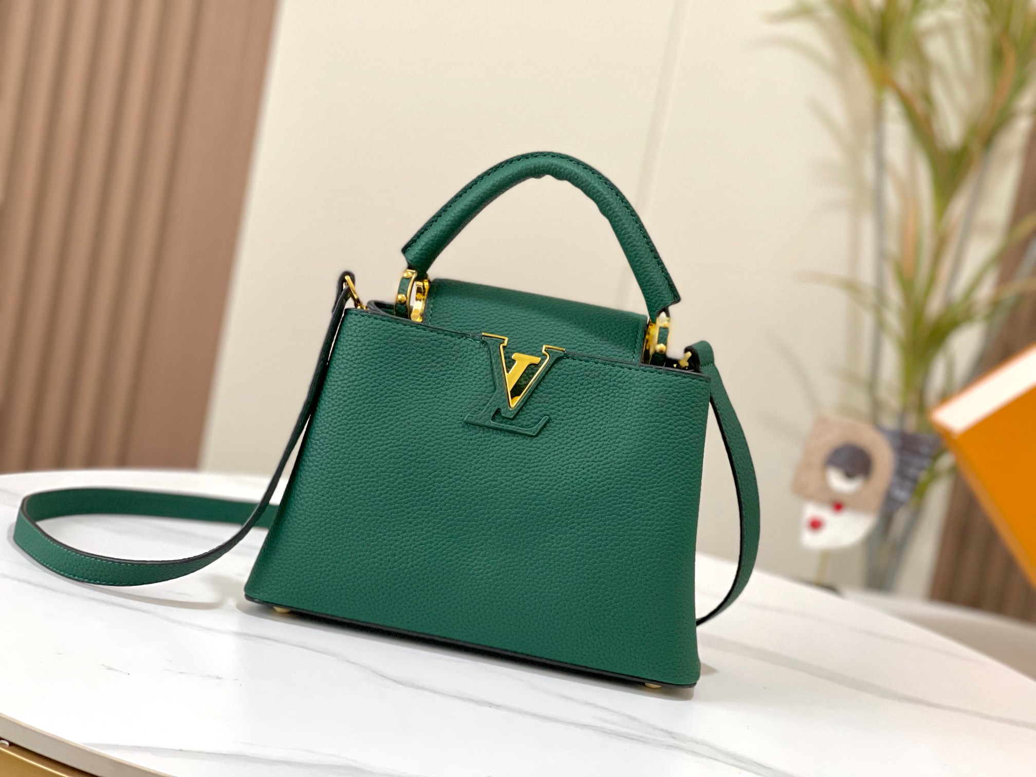 LV Capucines Bag M94519 LM002 27cm