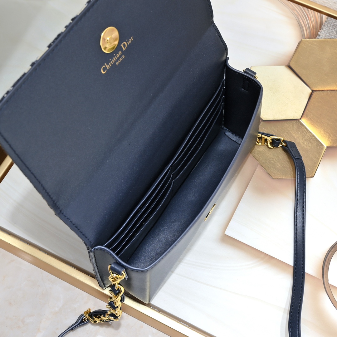 Dior CD Signature Mini Bag 5999 XB071 21cm