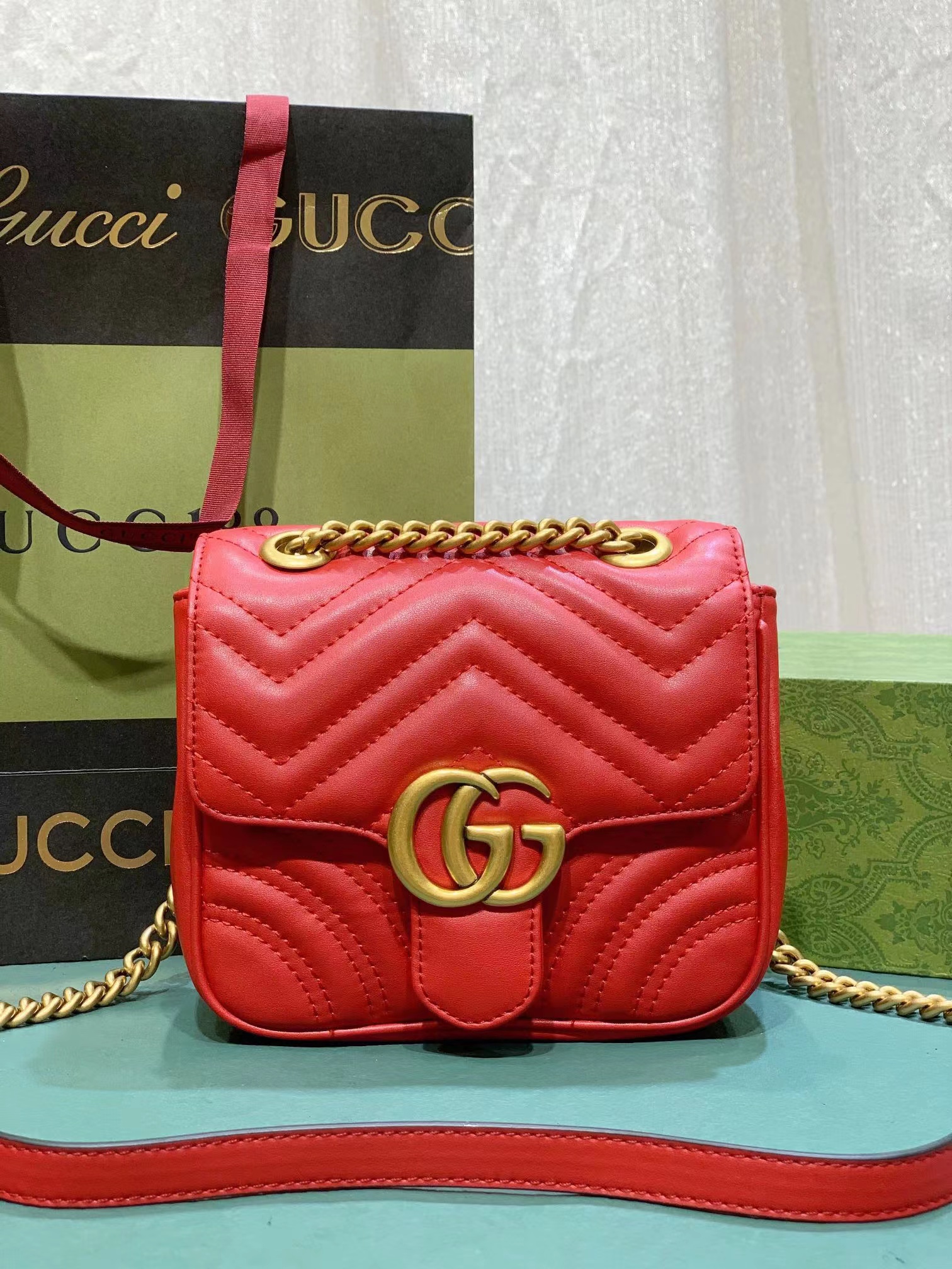 Gucci 739682 smile031 18cm