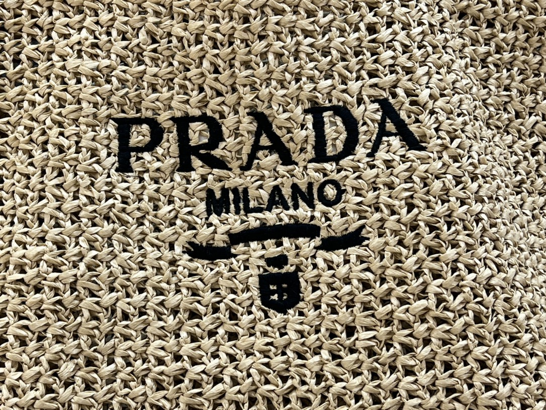 Prada 392 Khaki LM051 40cm