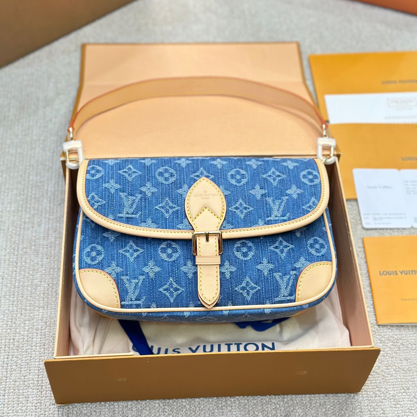 Louis Vuitton LV Diane Denim Shoulder Bag Handbag (Replica)