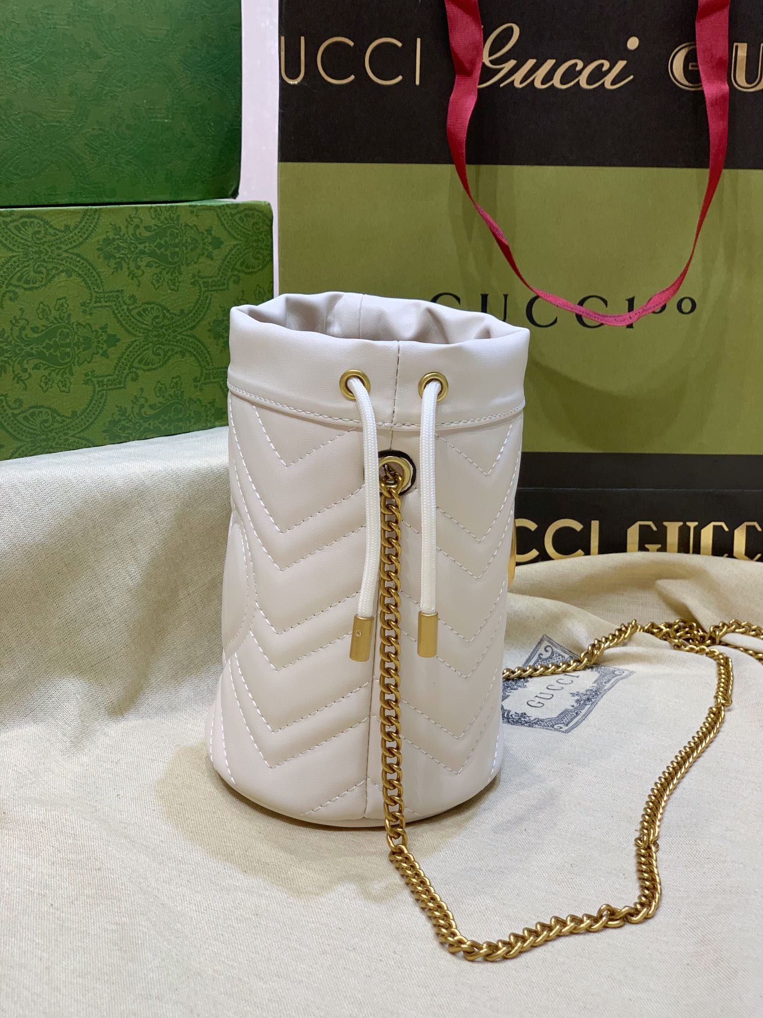 GG Marmont Mini Bucket bag 575163 LM051 19cm