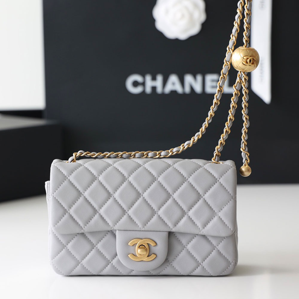 Chanel CF Calfskin Golden Ball 20CM Shoulder Bag（Replica）