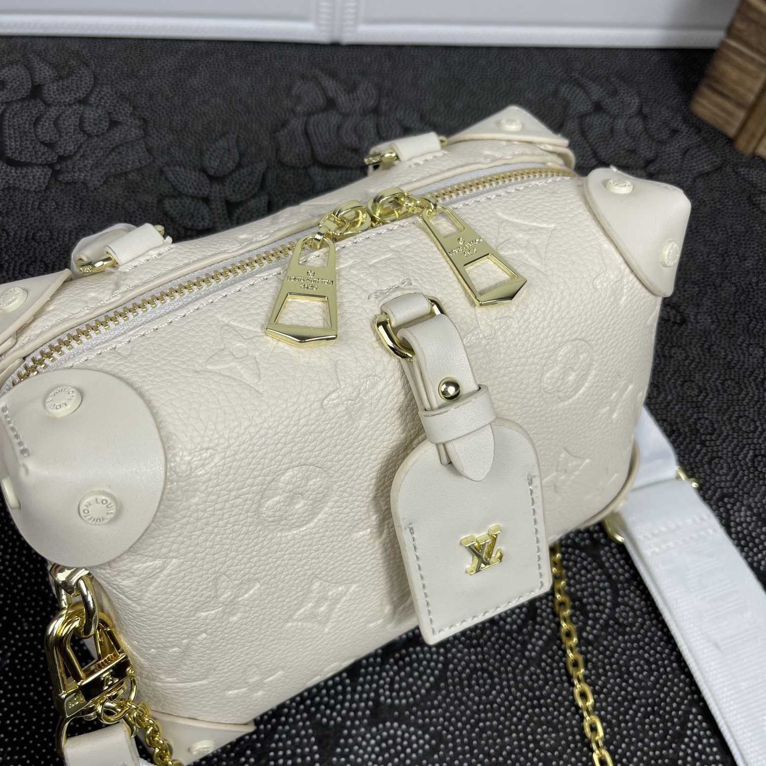 LV Petite Malle Souple M45392 MQ081 20cm