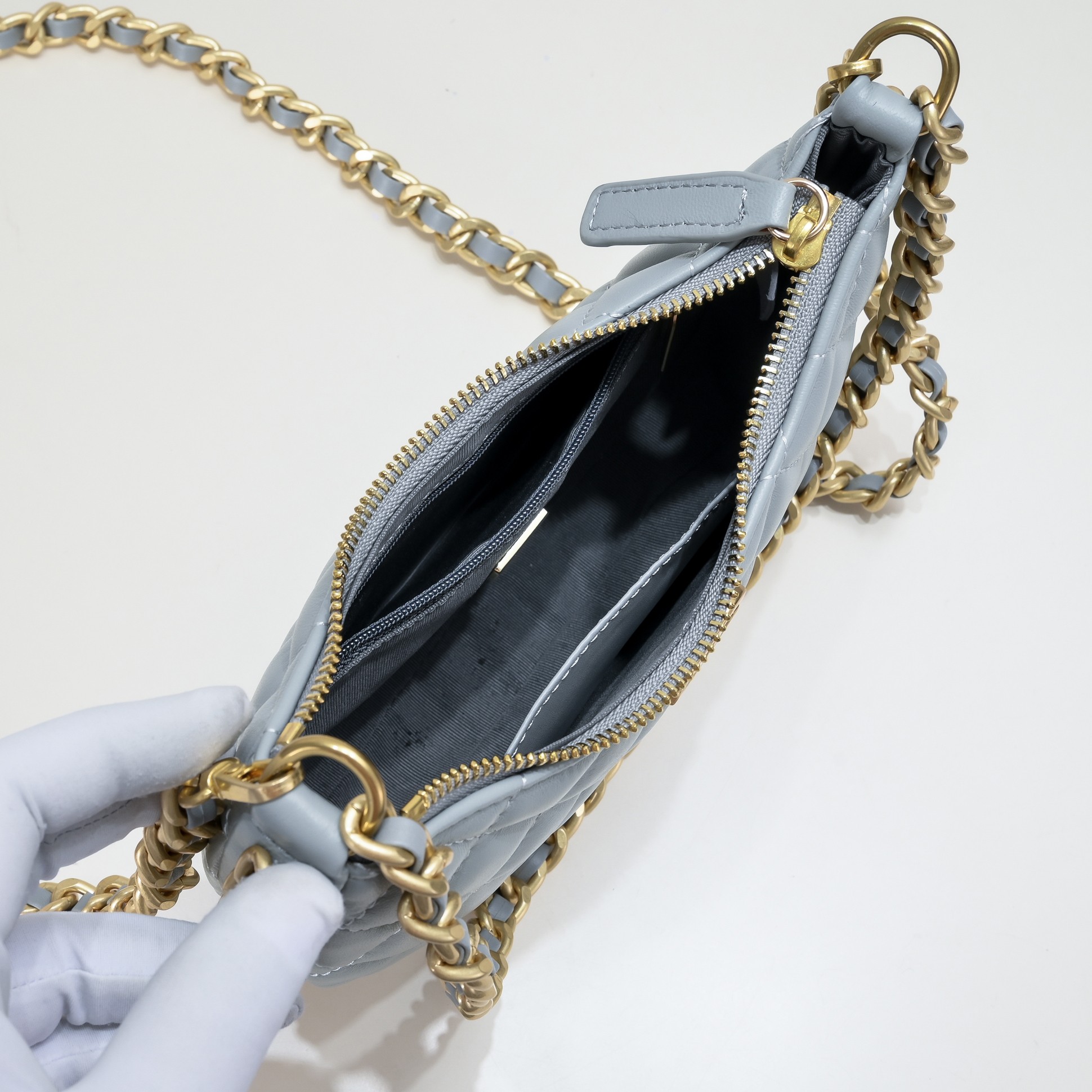 Chanel 23B Hobo Shoulder Bag Handbag