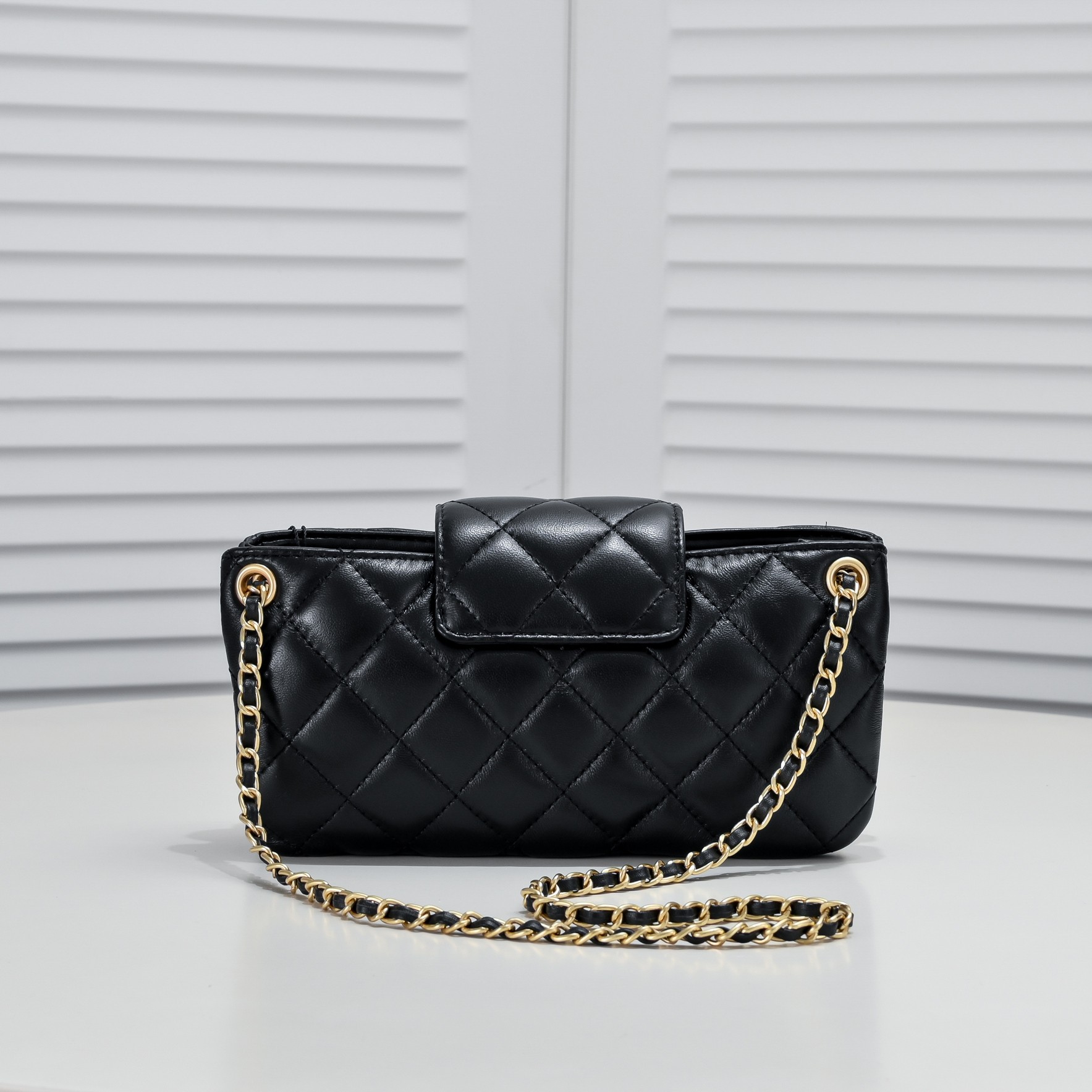 Chanel 24C Shoulder Bag Handbag