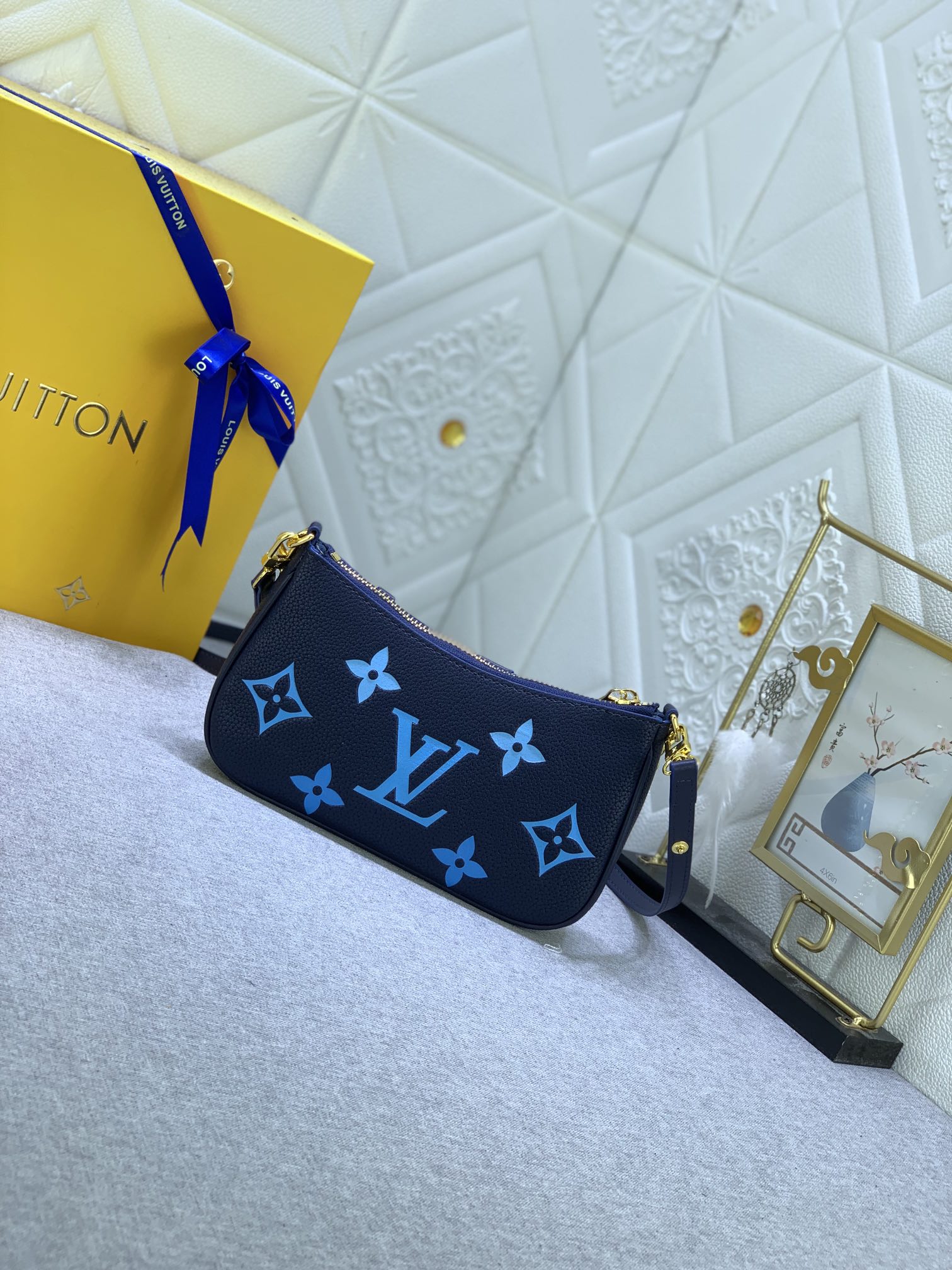 LV Easy Pouch On Strap Blue print M80349 MQ051 19cm