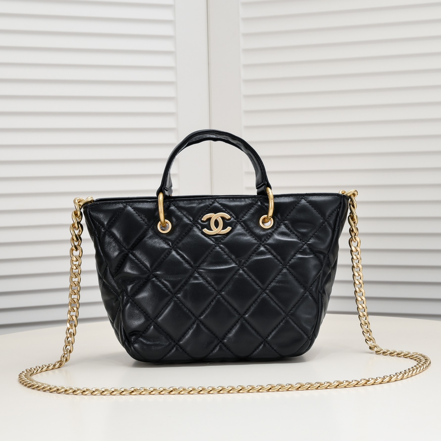 Chanel CC 2Way Chain Shoulder Tote Bag  Leather Shoulder Bag Handbag
