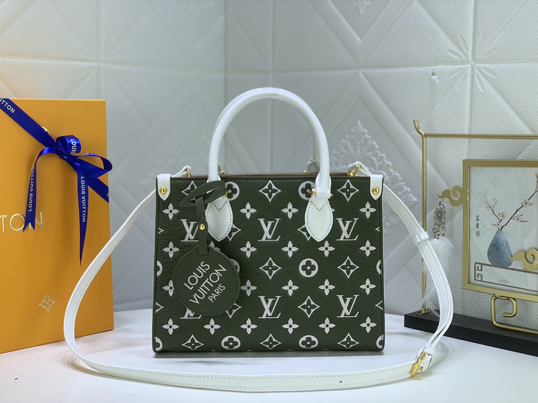 Louis Vuitton ONTHEGO PM