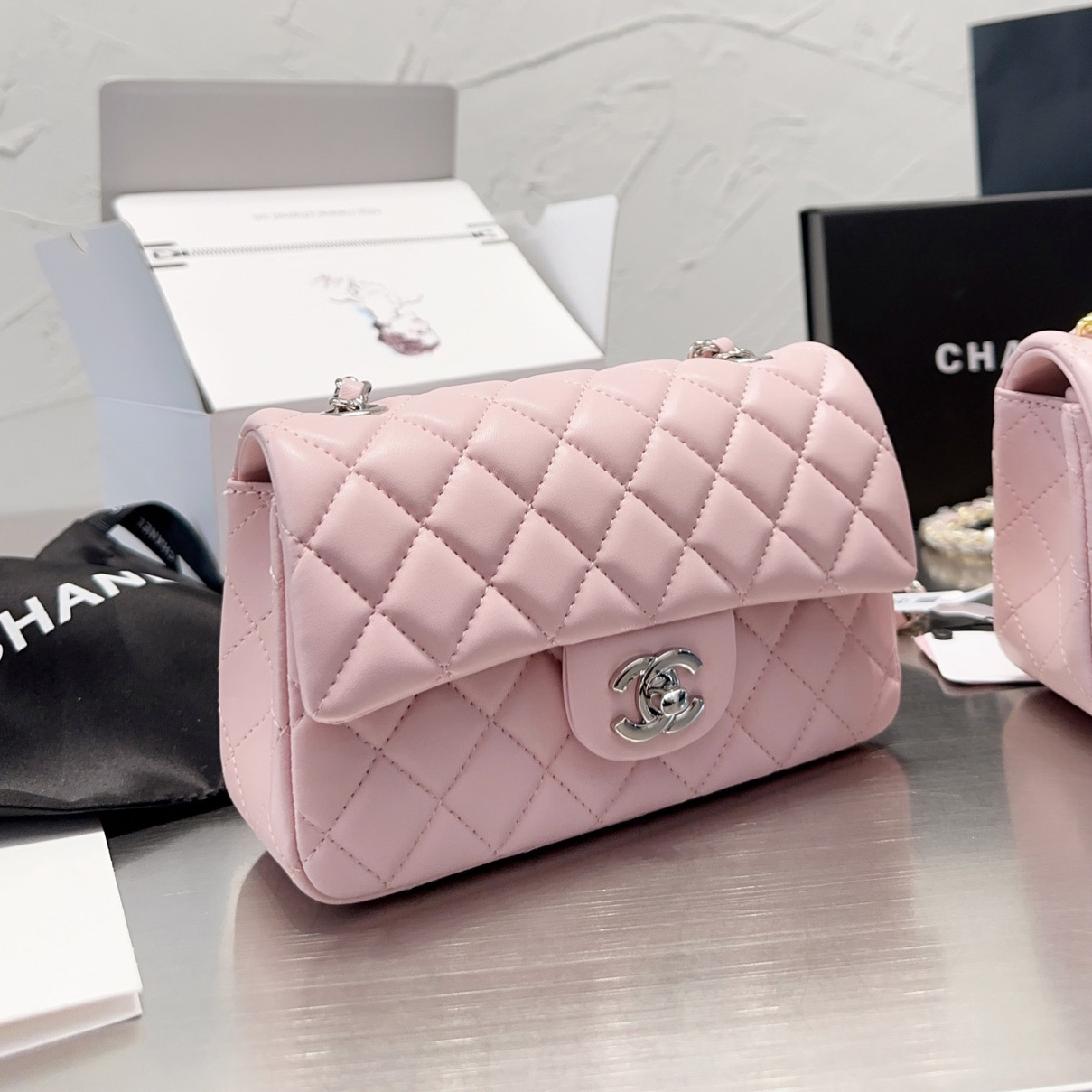 Chanel Classic Pink Flag Bag Small 20cm- Lambskin Shoulder Bag (Replica)