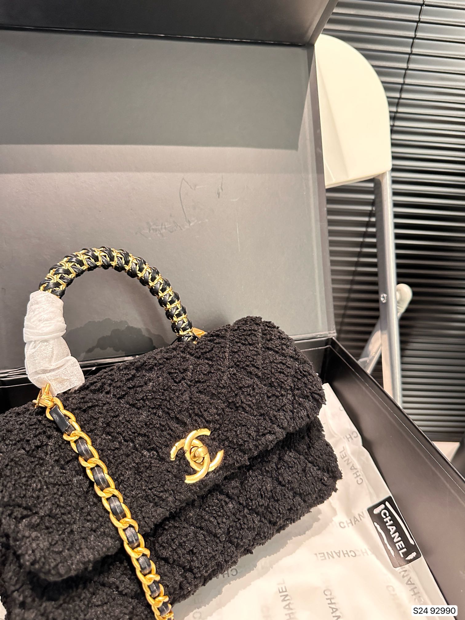 Chanel Handbag 92990 LLS581 23cm