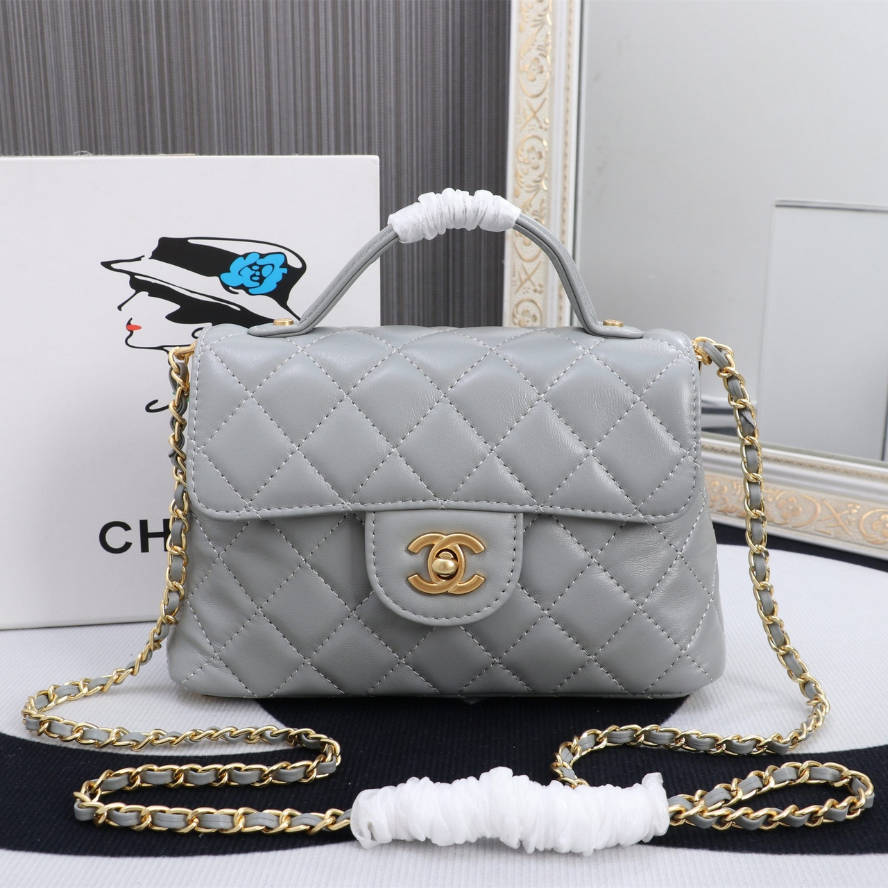 Chanel Handle bag 8891