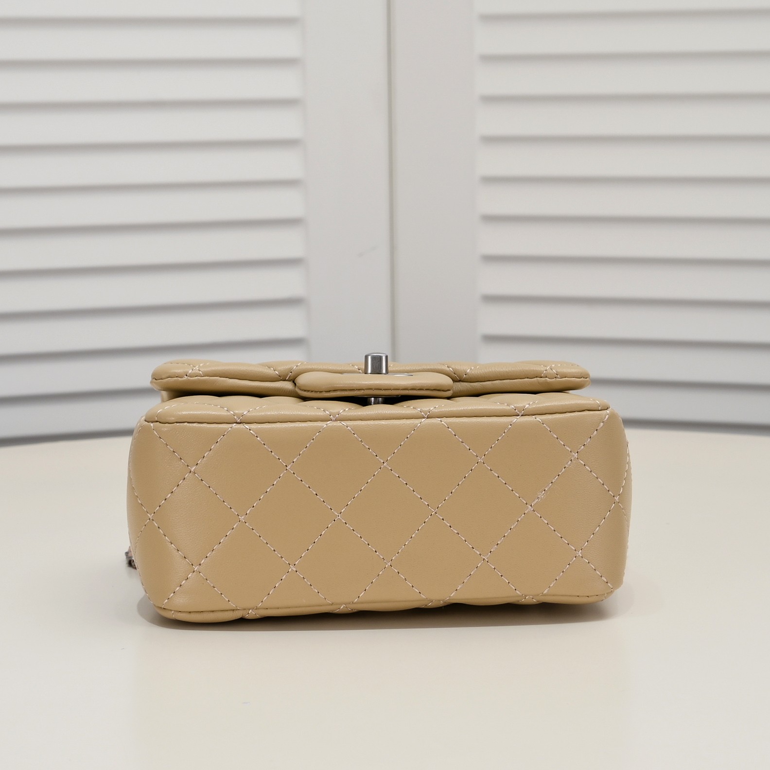 Chanel Cross Body Metal Ball Chain Shoulder Bag Handbag