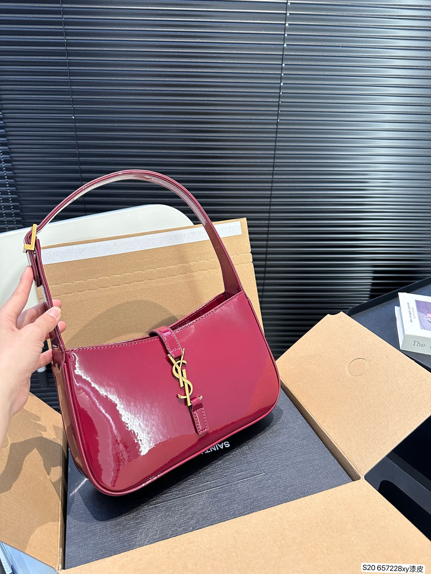 YSL Le5A7 Bag 657228 DB561 25cm