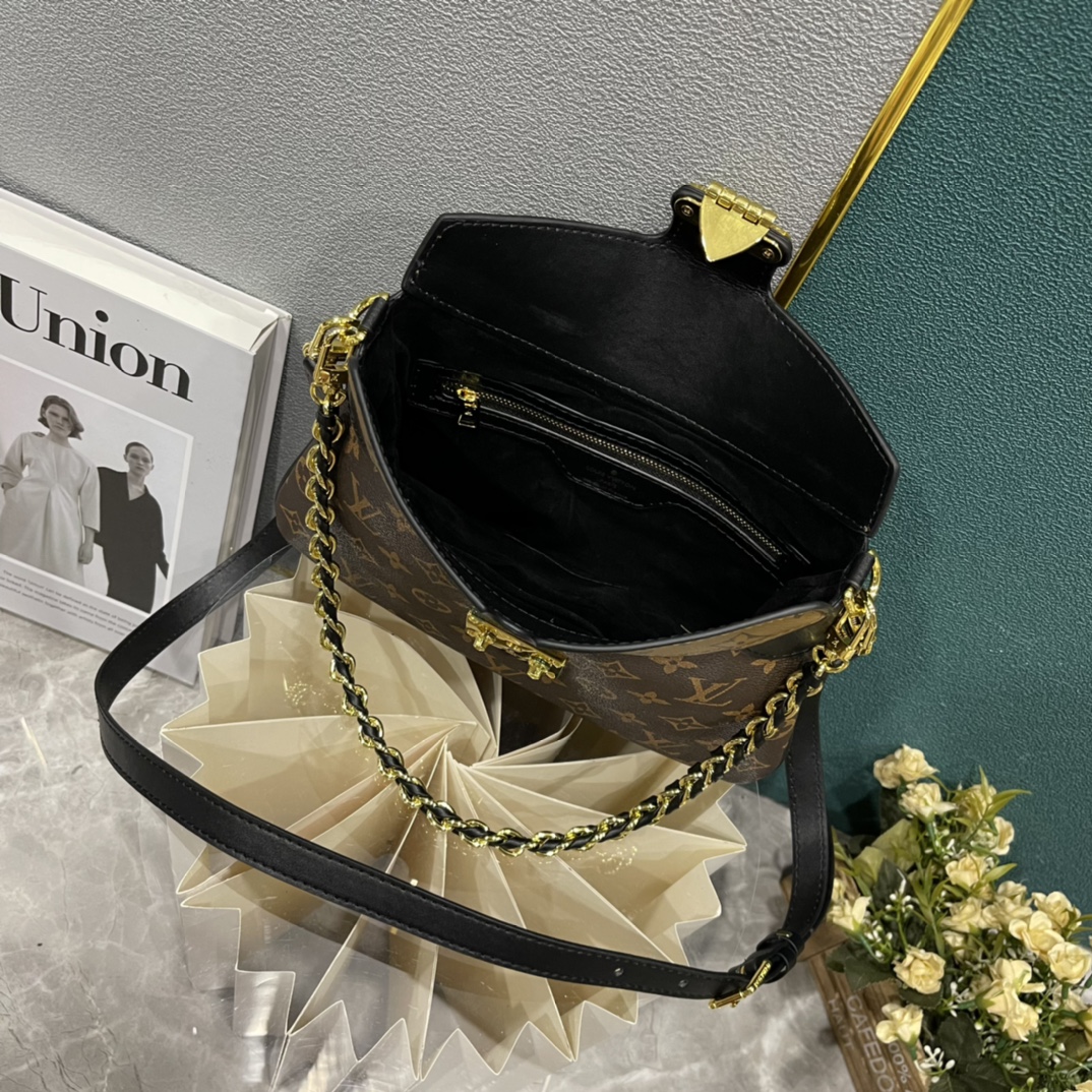 Louis Vuitton Twinny Bag 29cm LV M46659