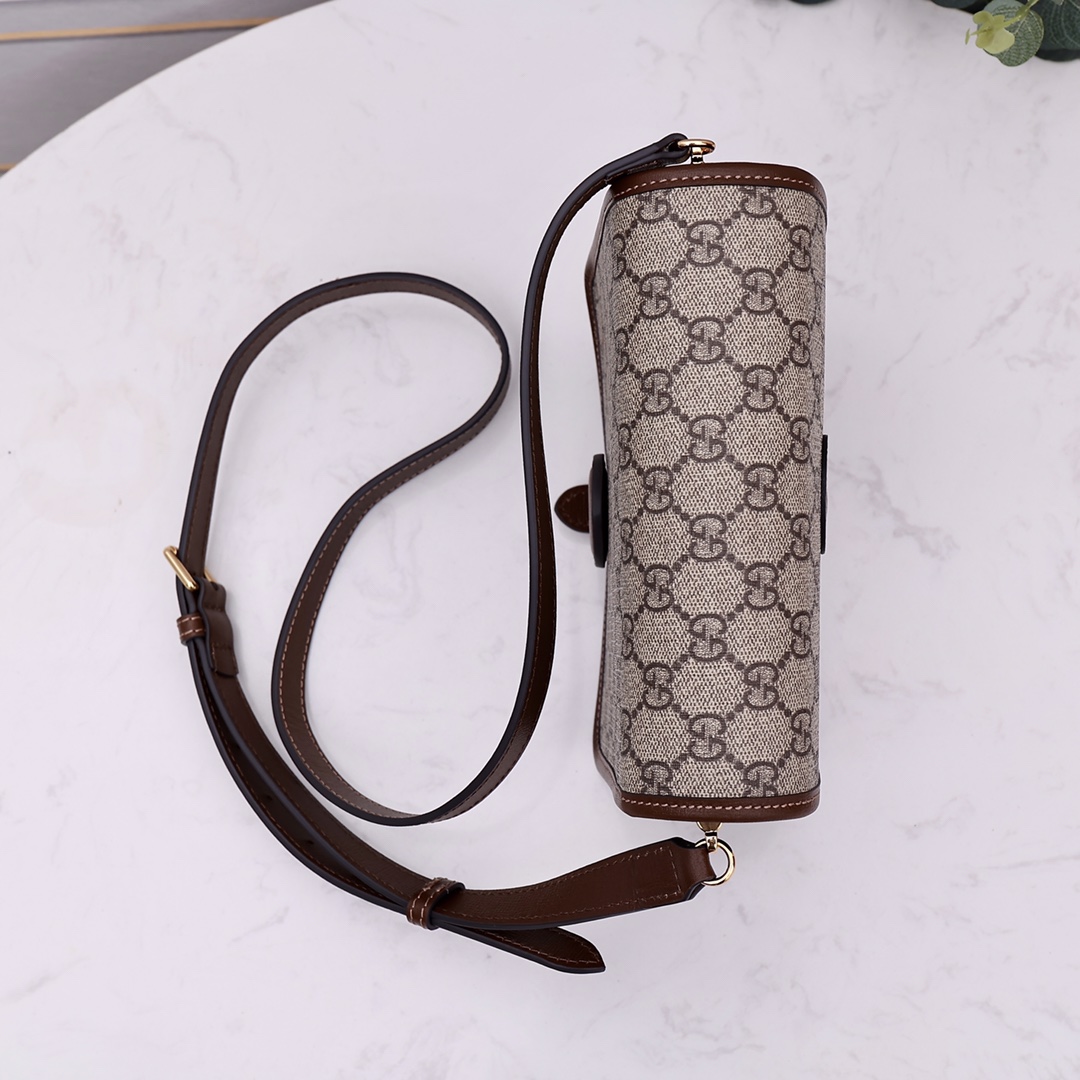 GUCCI 671620 20×17×8 cm